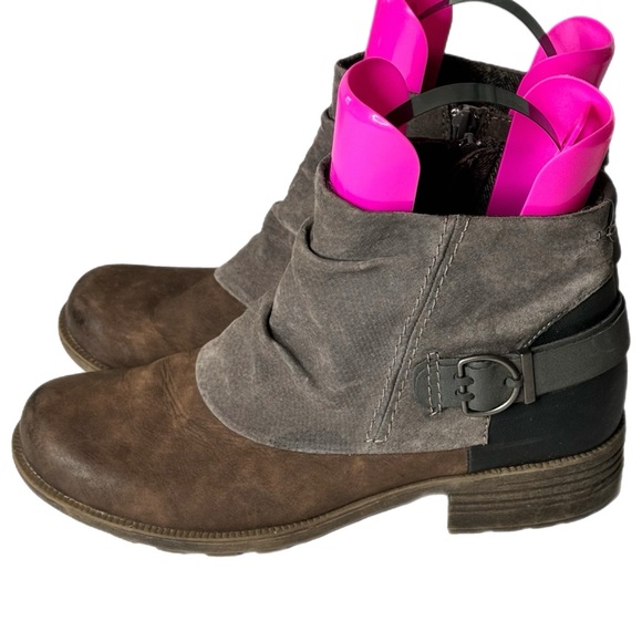 Earth Origins Paige Stone Bootie Size 10 Moto Buckle Block Heel - Picture 2 of 14